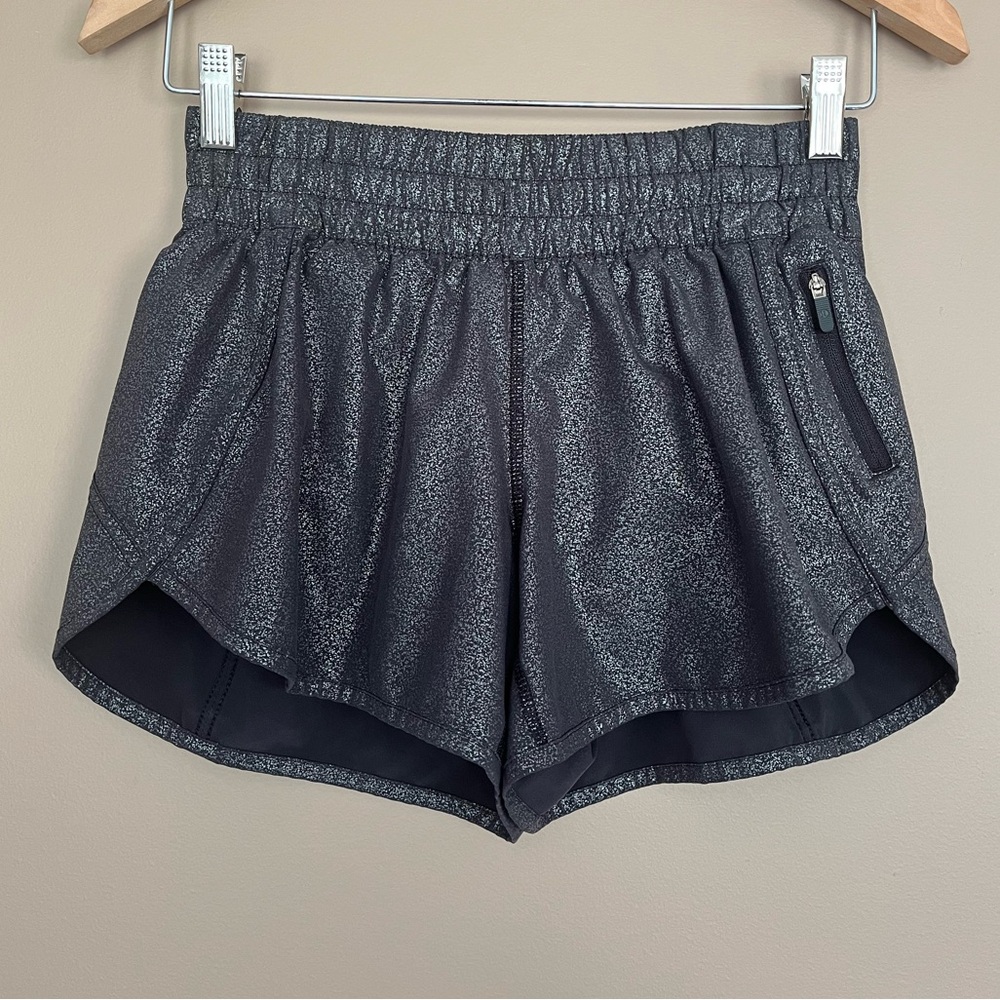 {Lululemon} Tracker Short V 4" Foil in Luminosity Foil Print Black Silver - 6